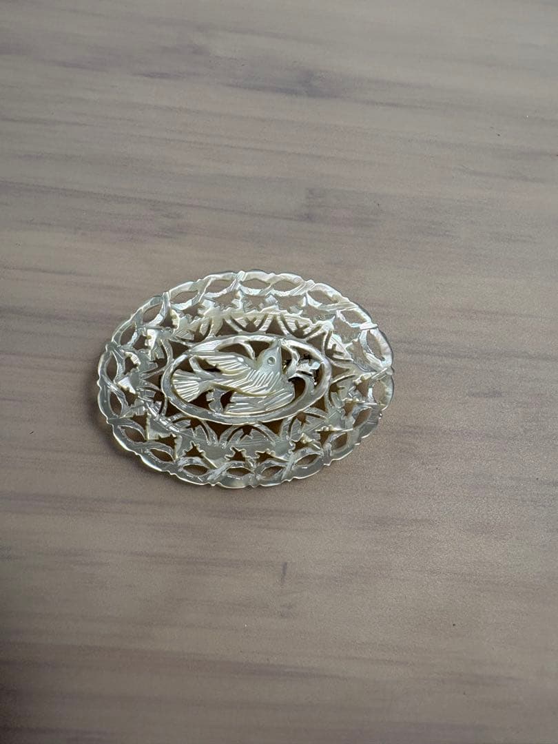 ⭐︎ベツレヘムパール⭐︎鳩のブローチ