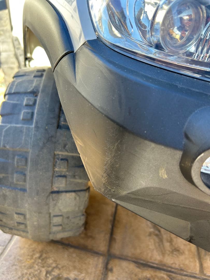 乗用玩具　乗用ラジコン　ハイラックス