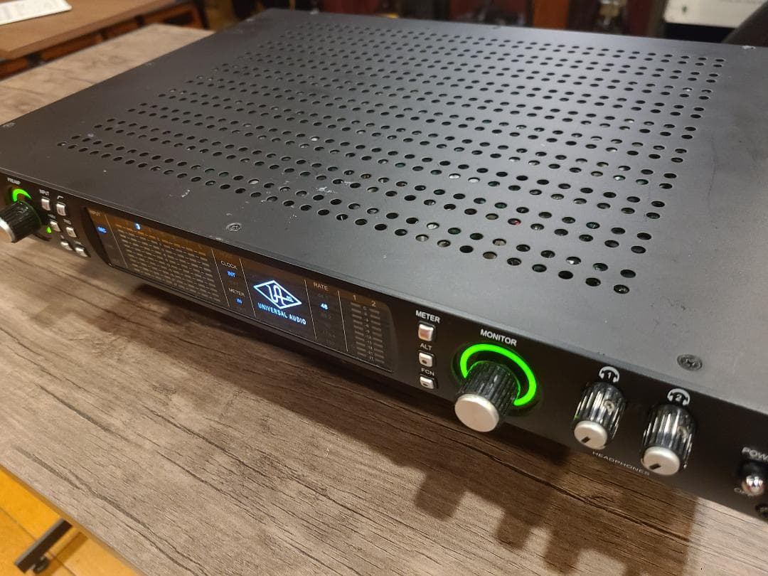 K*2様 Universal Audio Apollo 8p+Thunderbo