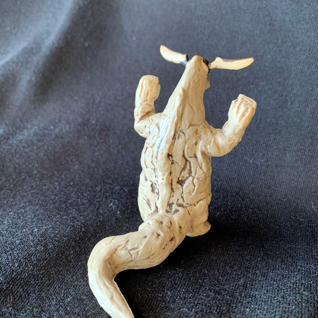 エレキング　円谷プロ当時ものフィギュア