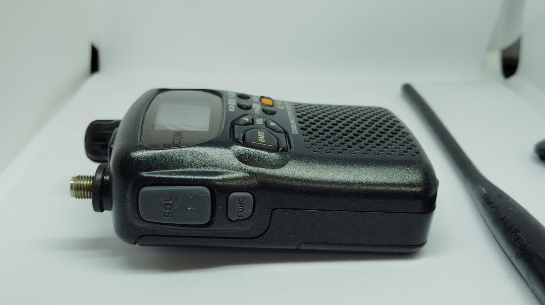 Icom IC-R2 広帯域受信機 0.5~1300MHzフルカバー　中古動作品