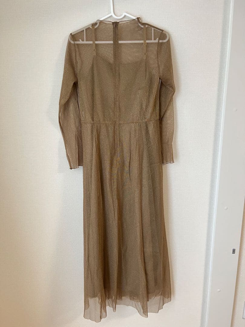 kaene ラメチュールメロウワンピース ゴールド