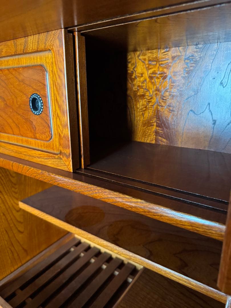 レトロ　茶箪笥　木製ガラス扉収納棚