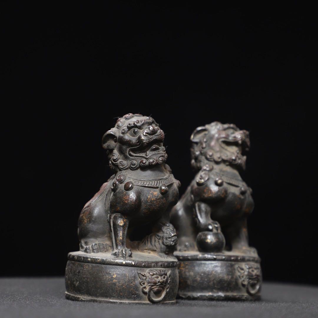 銅製　獅子像 2体セット　魔除け・守護・権威　文鎮　　　　　　置物