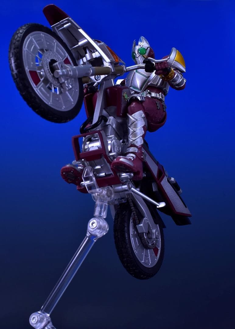 中古 S.H.フィギュアーツ 仮面ライダーギャレン&レッドランバスセット