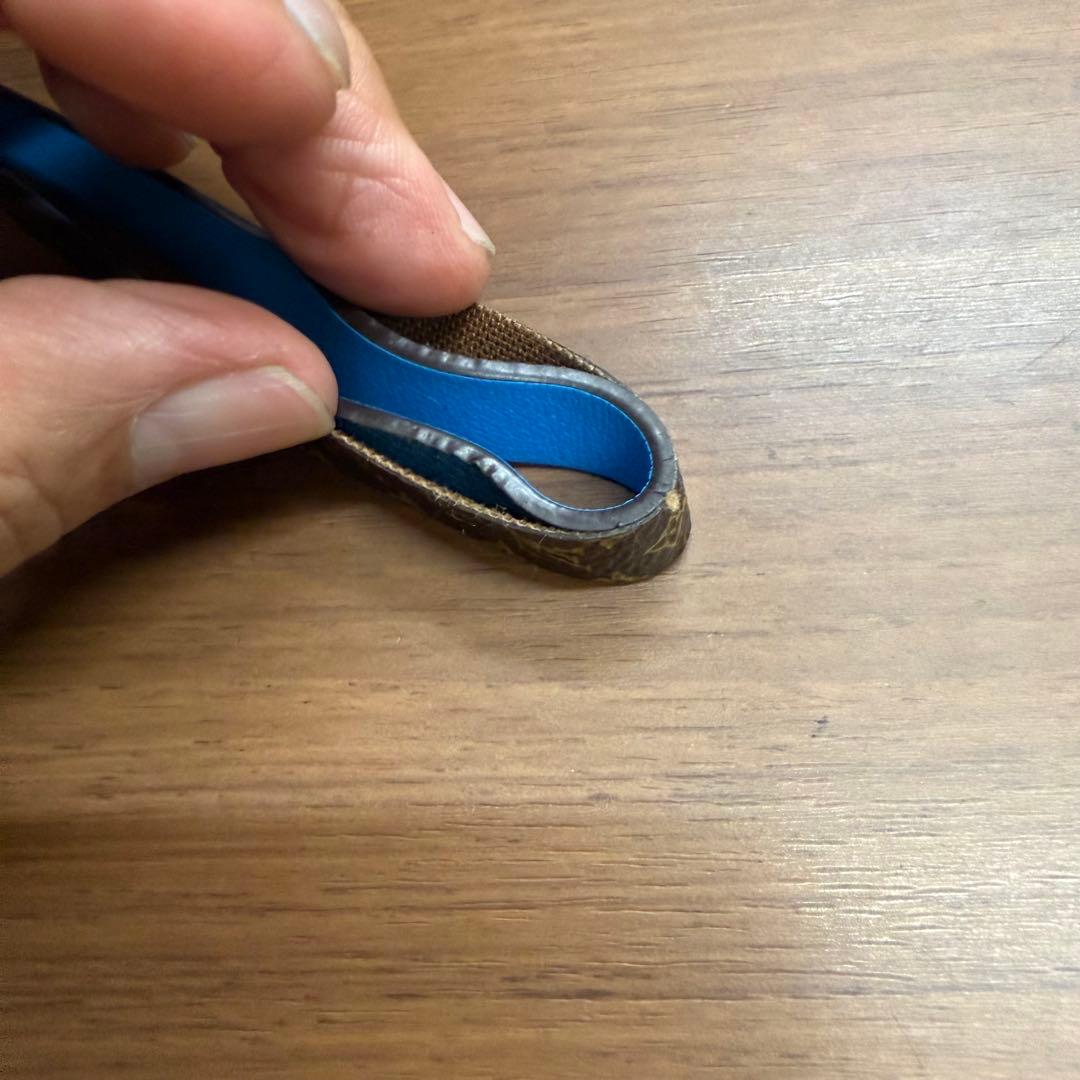 ルイヴィトンの携帯ストラップ