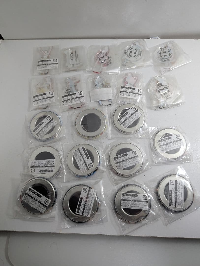 安室奈美恵　アクリルスタンド・88・缶マグネットまとめ売り