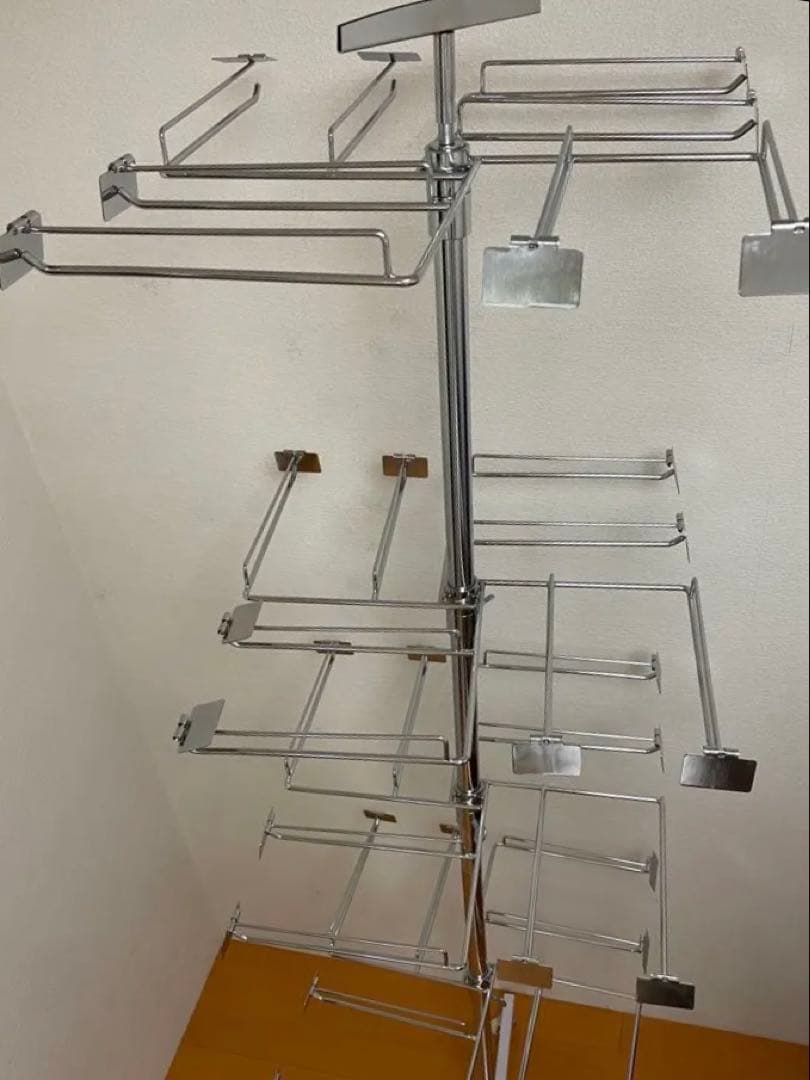 値下げ　新品　4段回転小物掛け　店舗什器