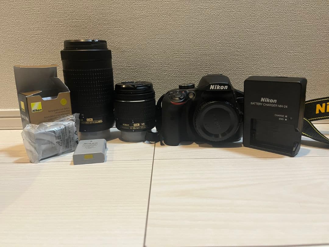 Nikon D3400 超美品 シャッター2862回 レンズ2本＋バッテリ2個