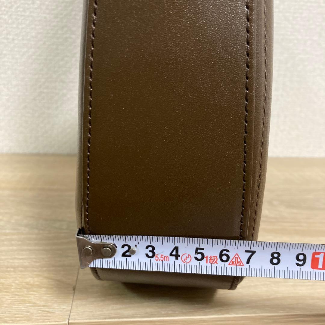 【未使用品】キタムラ　セミショルダーバッグ　チョコ