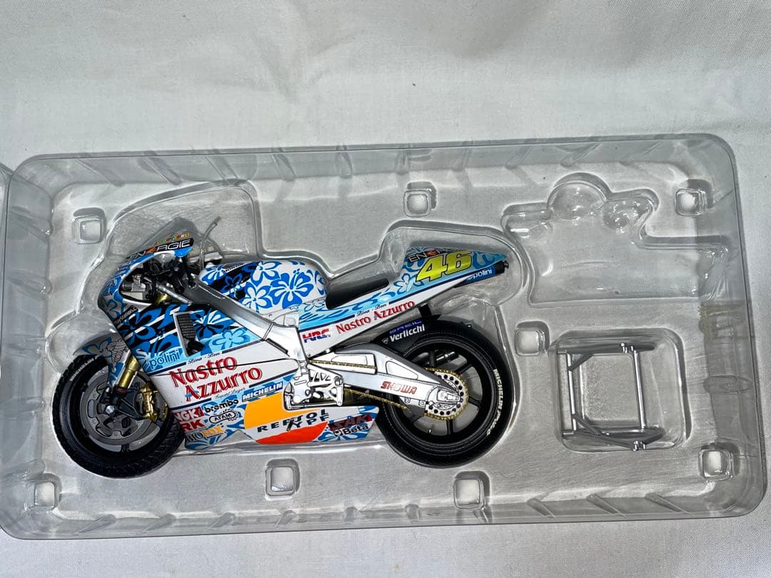 ミニチャンプス　1/12 NSR 500 ロッシ　2001