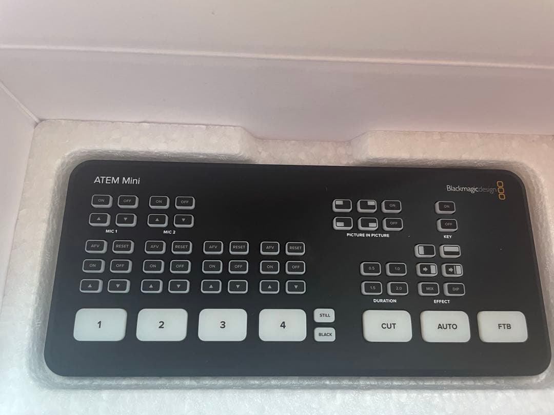 ATEM Mini ビデオスイッチャー 本体