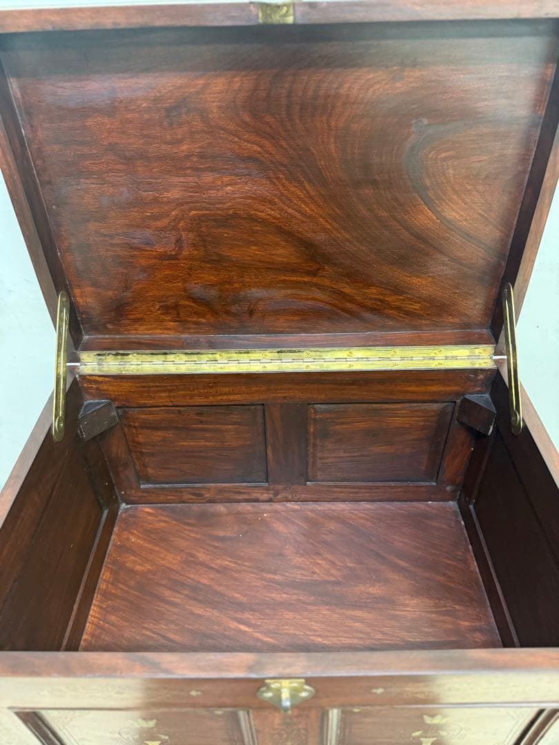 【引き取り可】 ローズウッド製の装飾収納箱　ねこあし　猫足