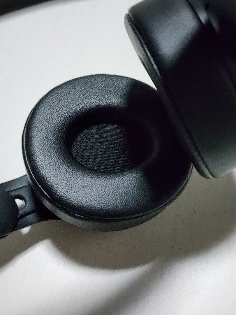 Beats Solo Proワイヤレスヘッドホン ブラック ケース付き