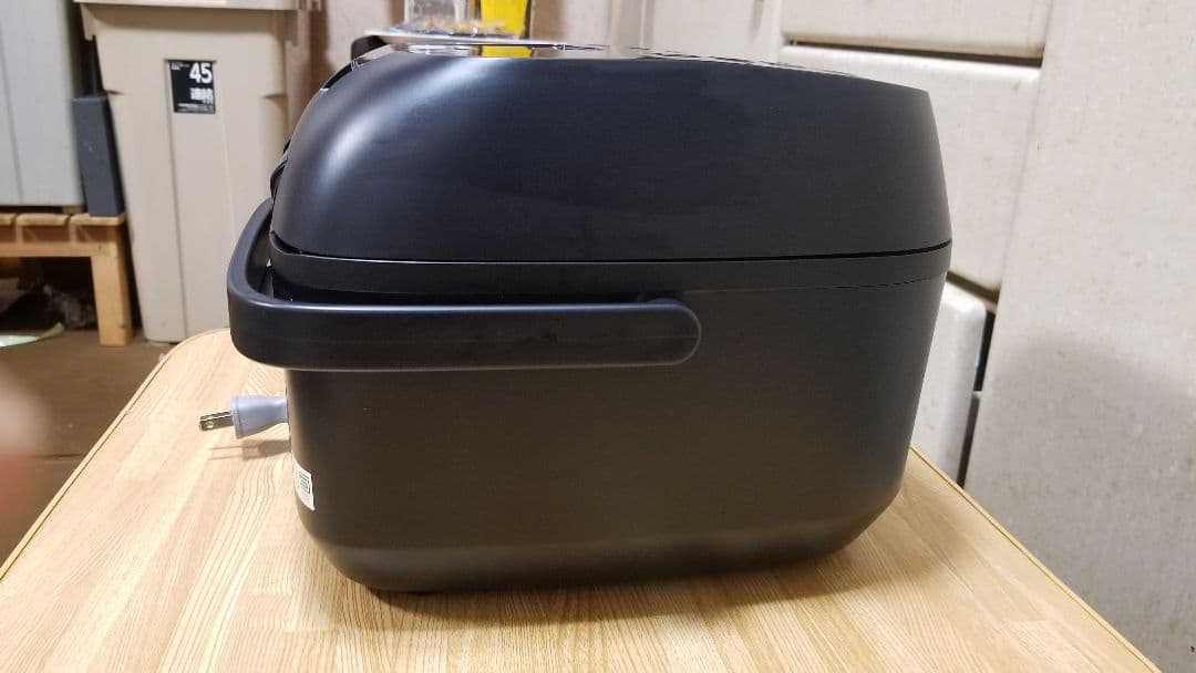 2024年製 東芝 圧力IH炊飯器 炎匠炊き 備長炭ダイヤモンド釜仕様