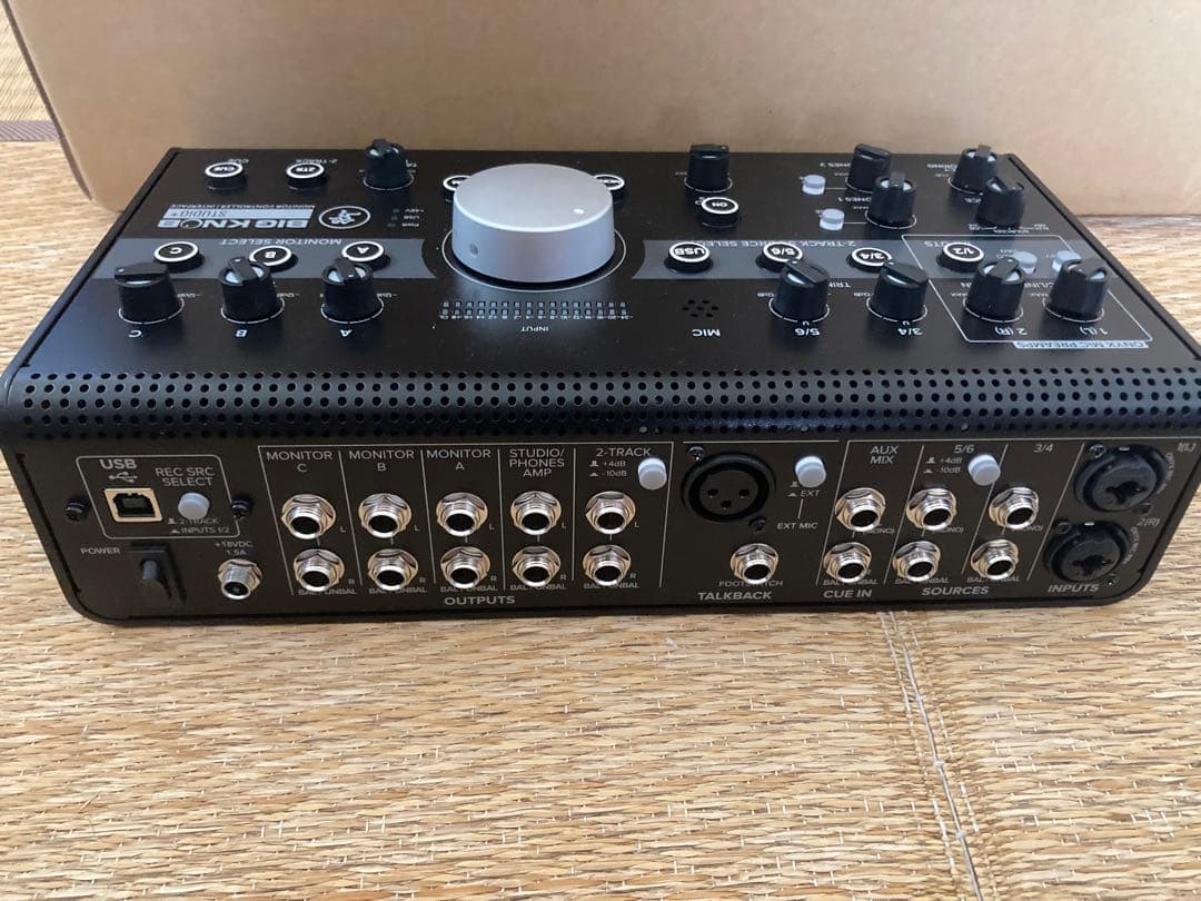 BIG KNOB STUDIO + オーディオインターフェース