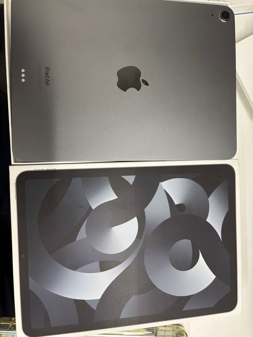 Apple iPad Air 第5世代スペースグレー 本体