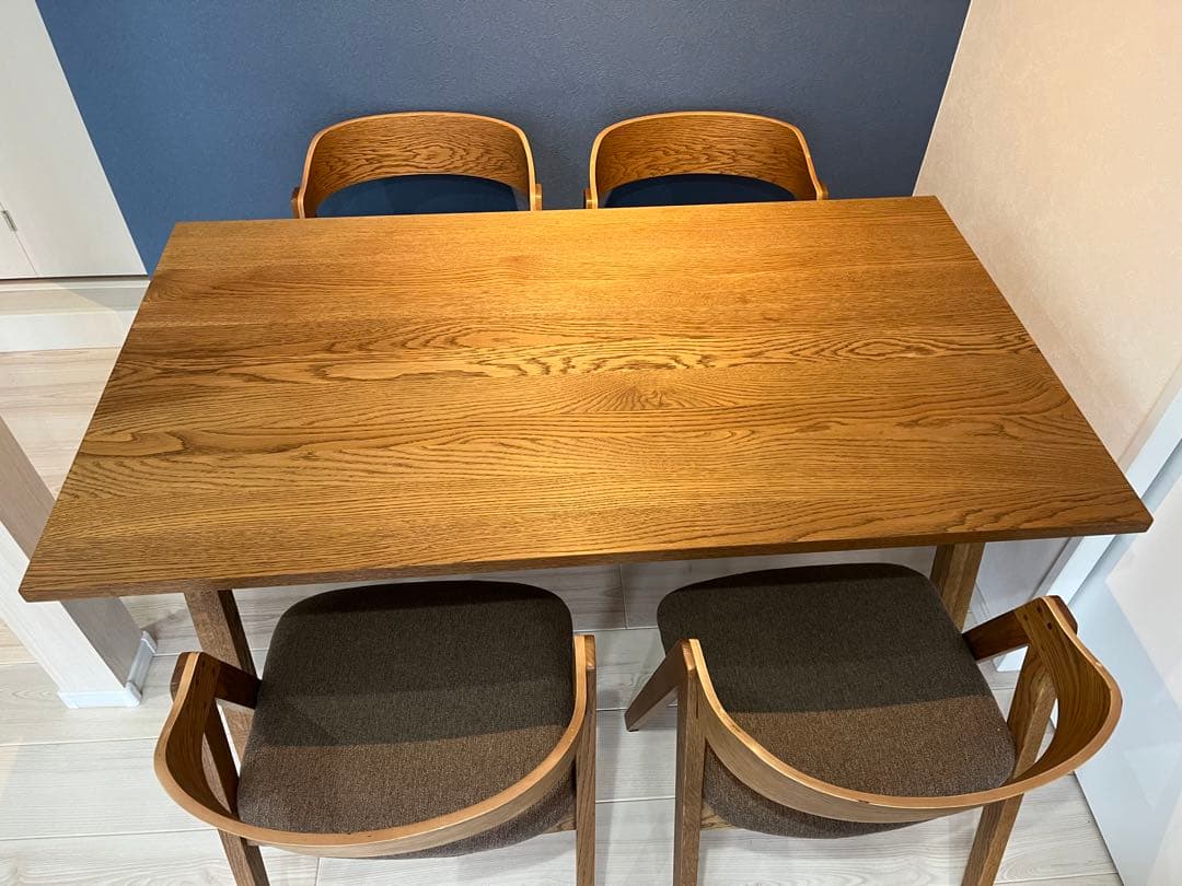 unico(ウニコ)エレムト　ダイニングテーブル、チェア4脚　直接取引可能!