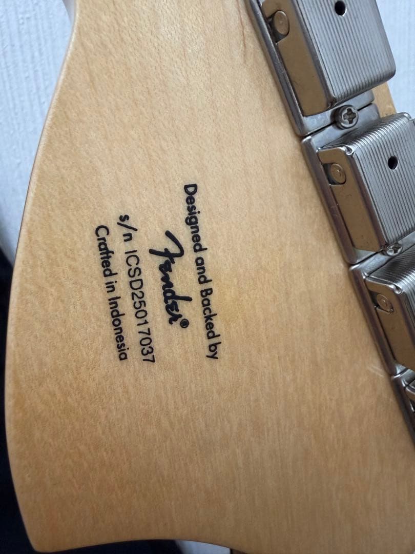 Squier Fender Classic Vibe 70s HSS ギター