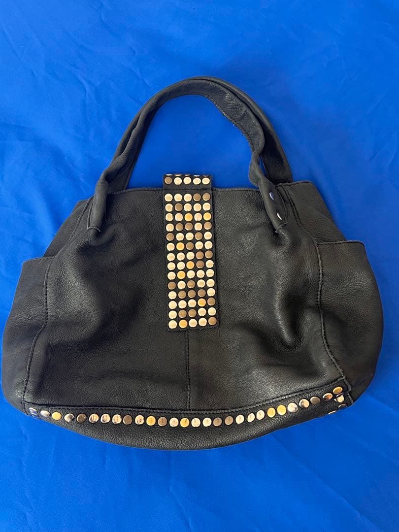 TRES トレスタッズハンドバック