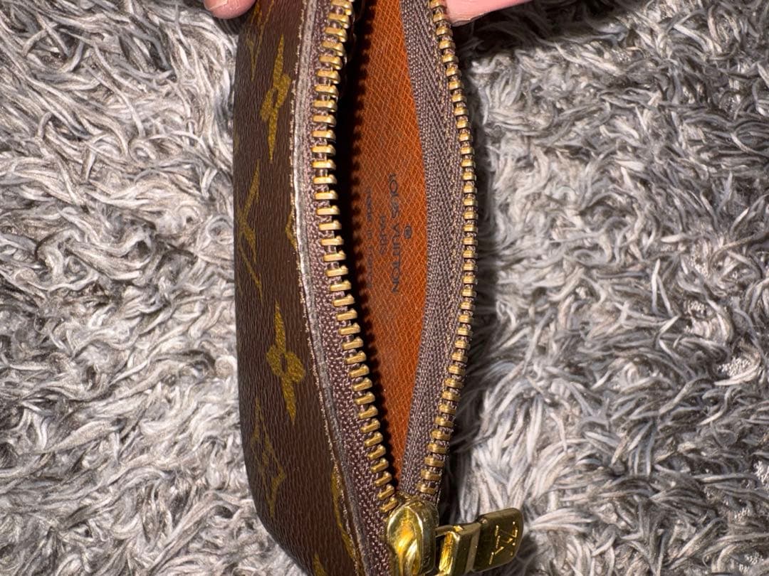 LOUIS VUITTON カードキーケース・ケース　正規品