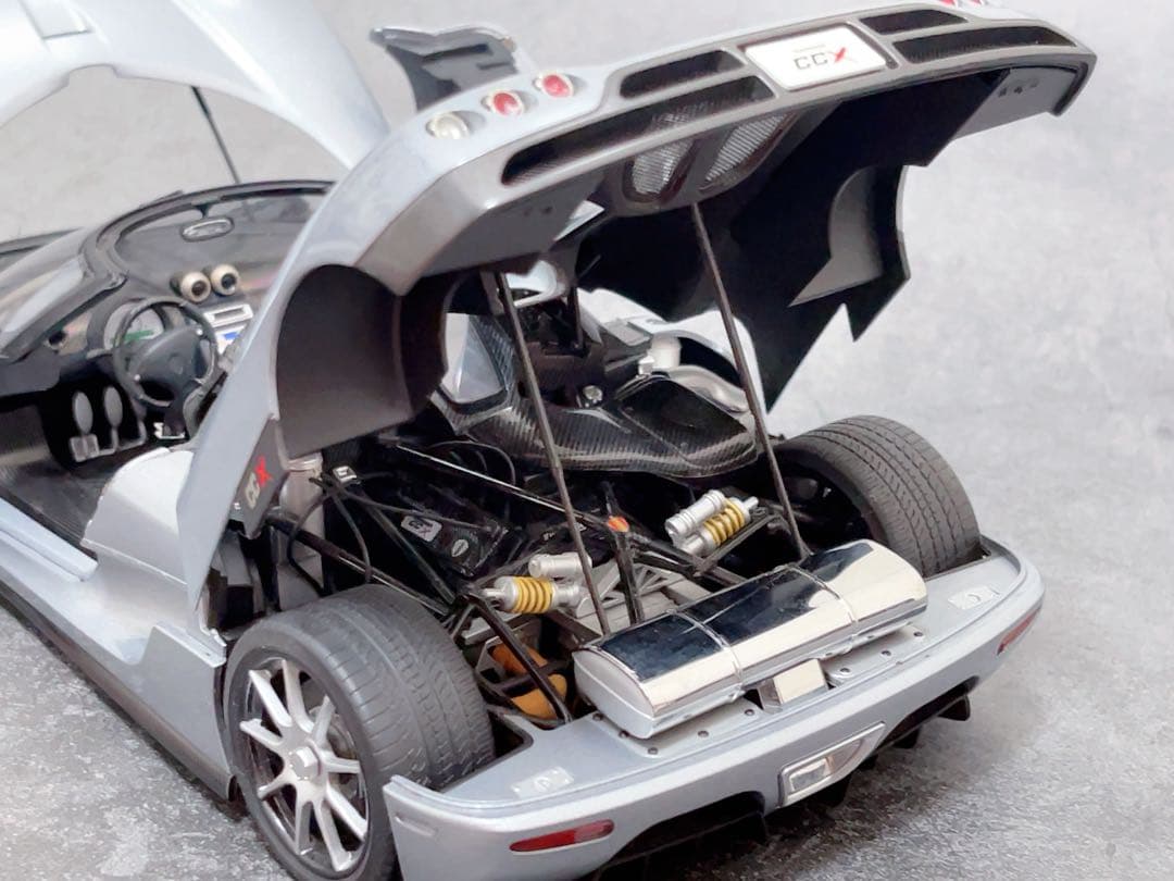 オートアート 1/18 ケーニグセグ CCX