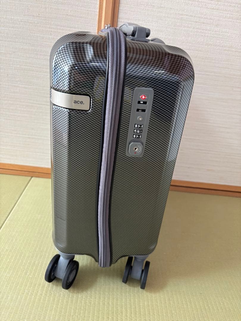 ACE スーツケース 機内持ち込み 22L TSAロック ポリカーボネート新品