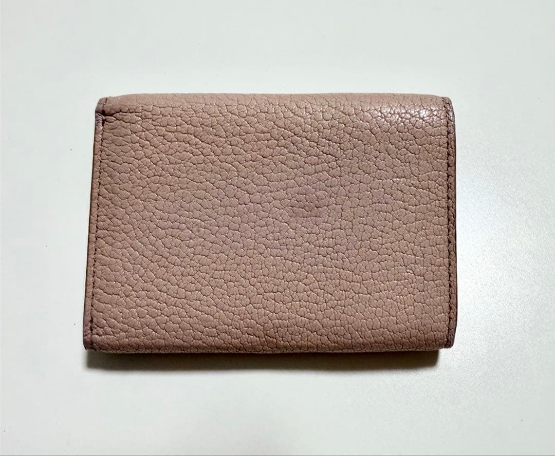 miu miu マドラスパール レザー三つ折り財布