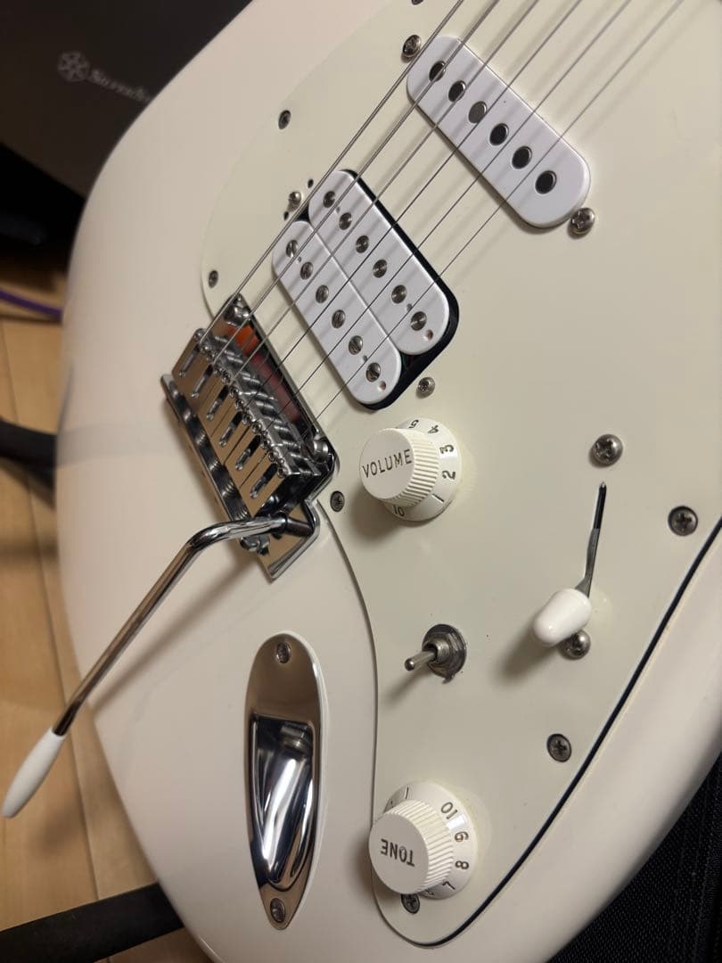 Fender Stratocaster ホワイト ギターケース付き