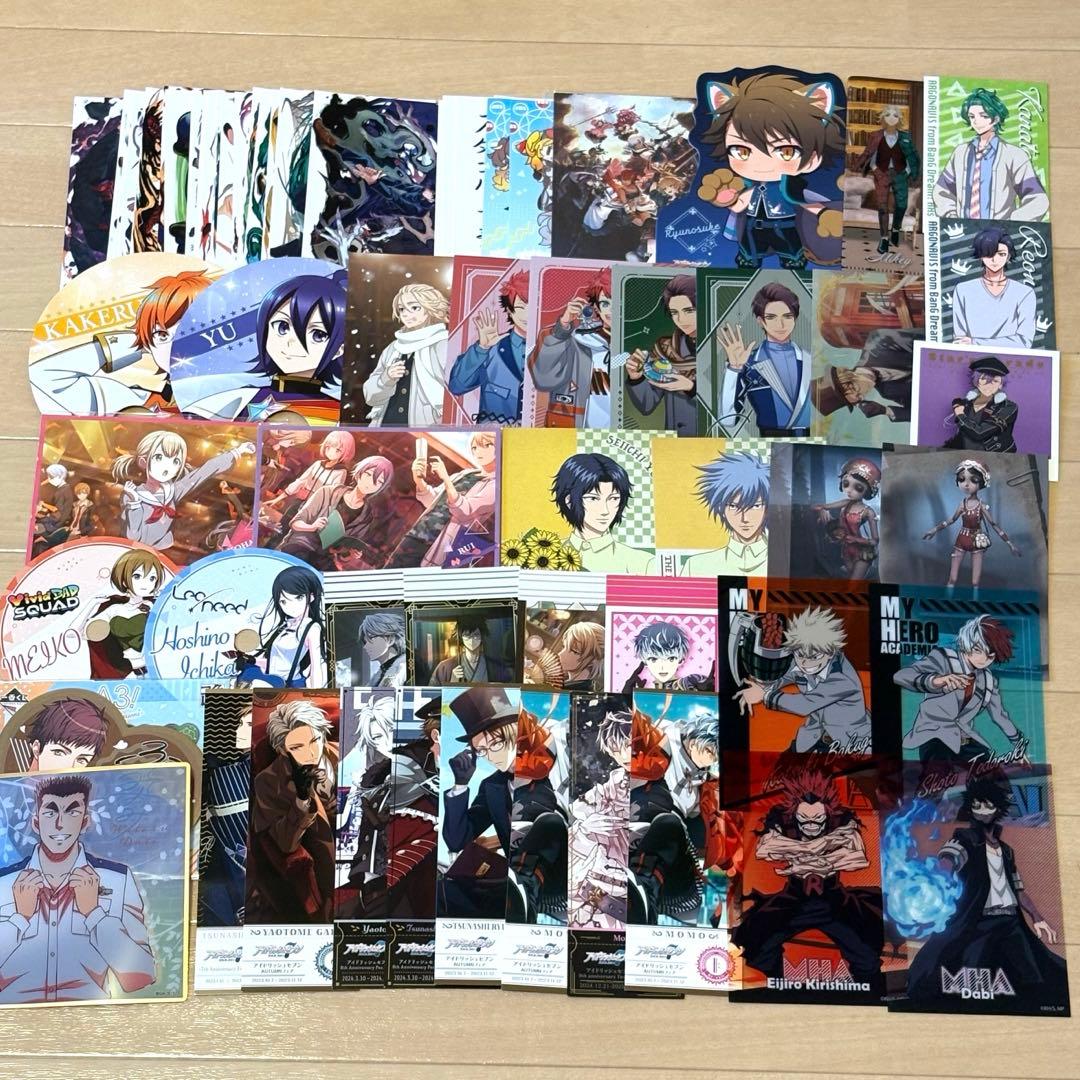 アニメグッズ 紙類 超大量 まとめ売り