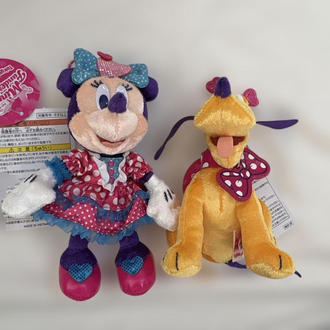 ミニー　ファンダーランド　ミッキー　ミニー　ぬいぐるみバッジ