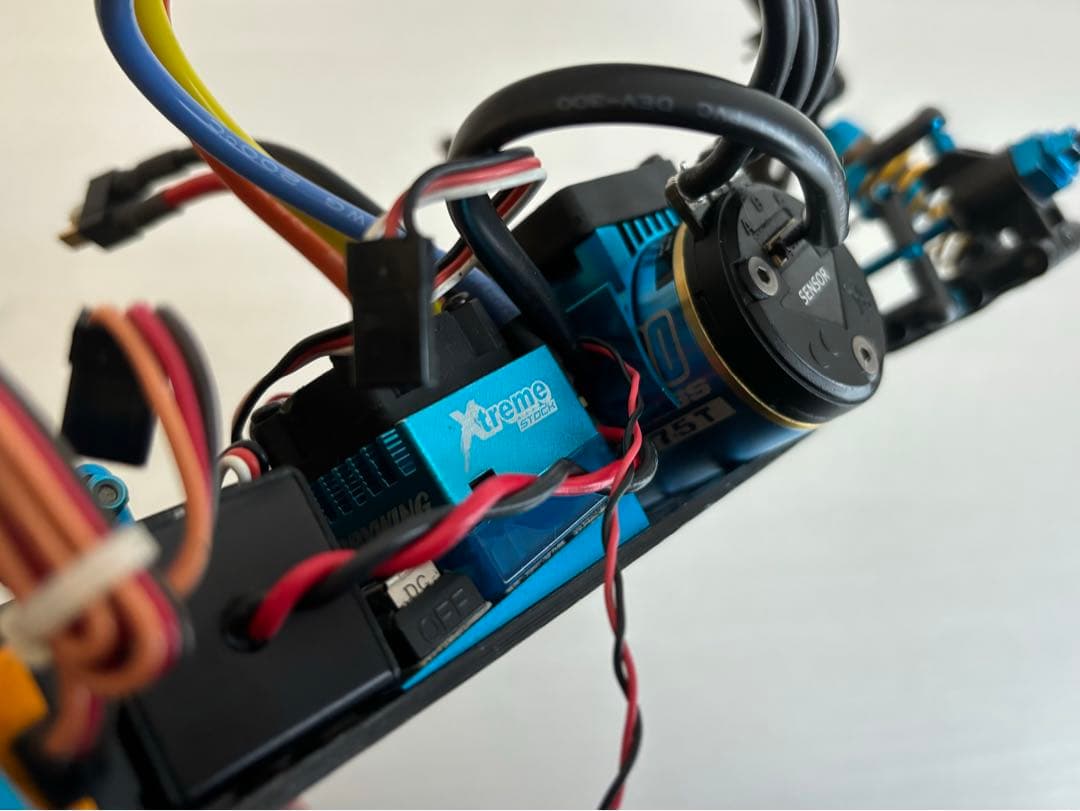 限定版　タミヤ TRF417X シャーシキット　メカ付き、新品予備フレーム付