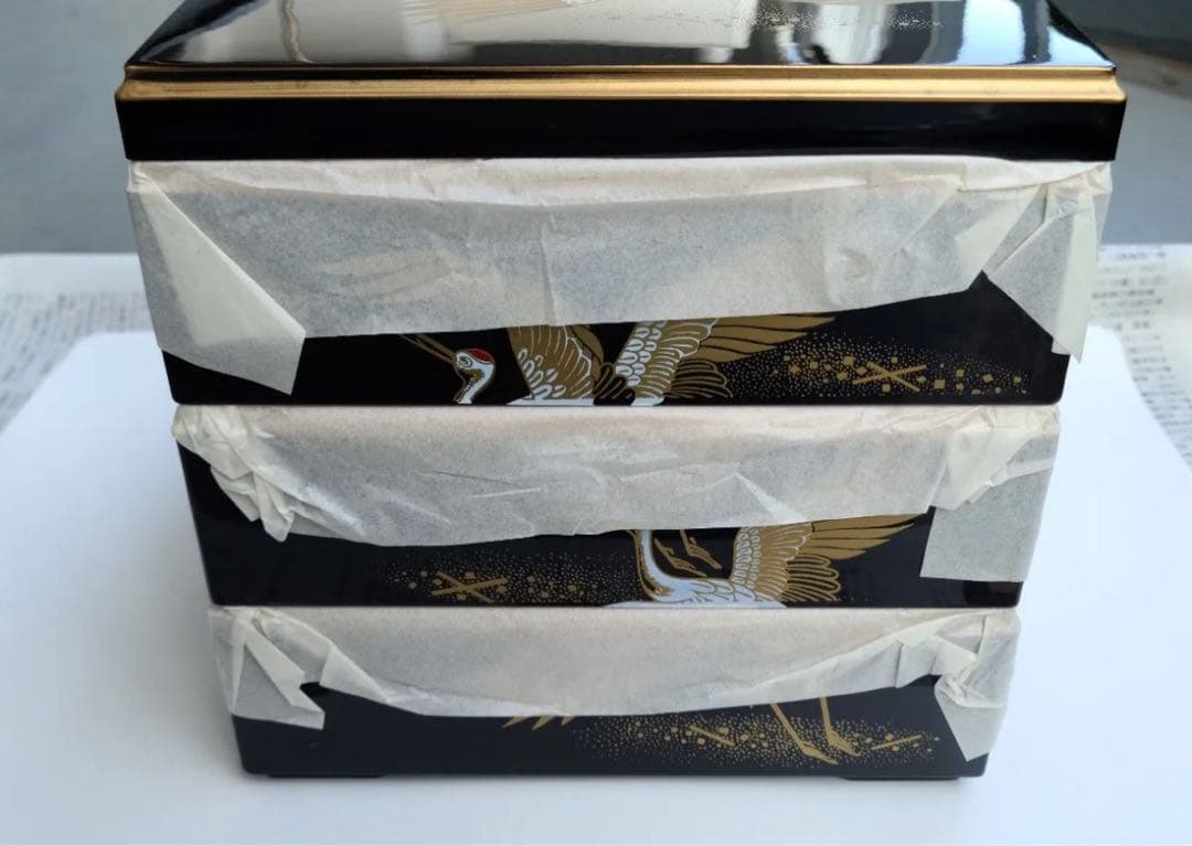 鶴の金箔装飾 3段重箱