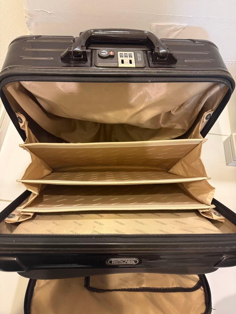 RIMOWA サルサDXハイブリッドビジネストロリー 32Lダークブラウン 2輪