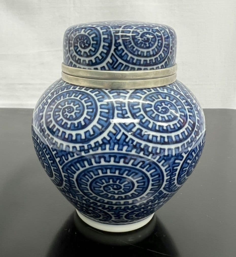 染付章魚唐草濃 小茶壺 舘林 源右衛門 煎茶道具