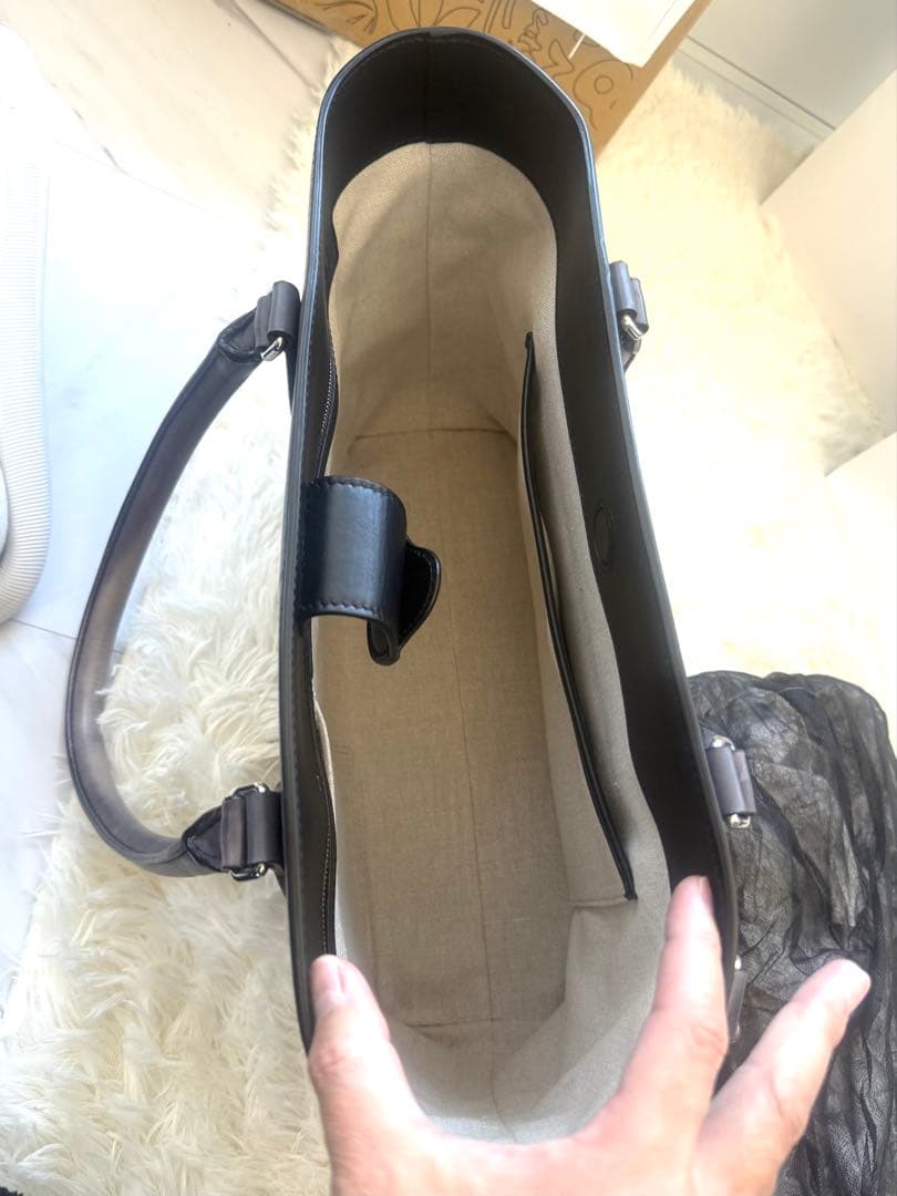 美品 Berluti ベルルッティ チャーム付