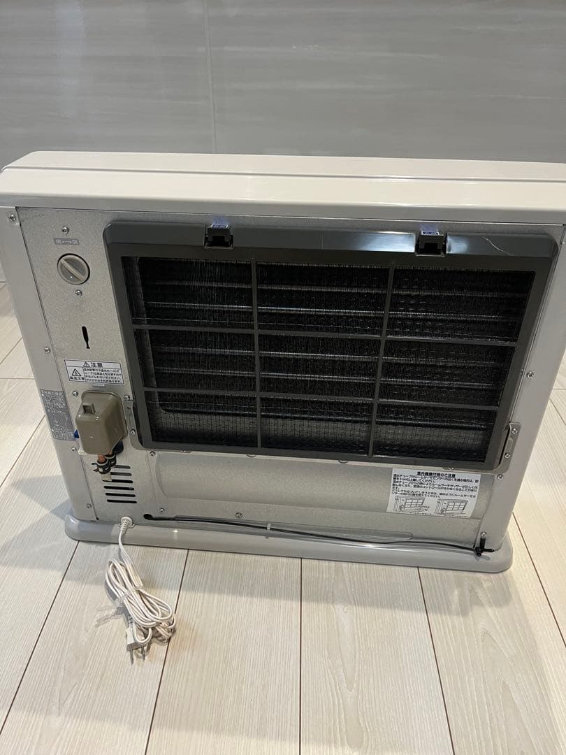 コロナ 温水ルームヒーター ファンコンベクター CRH-580CS 2012年製