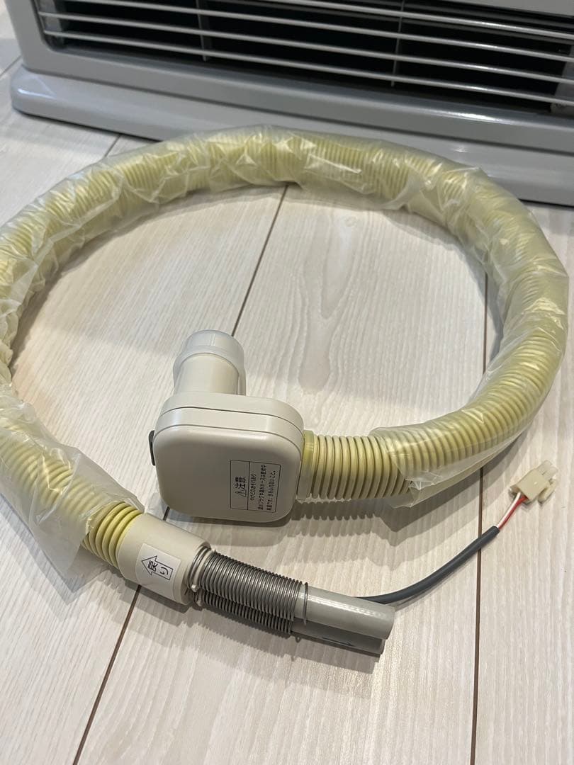 コロナ 温水ルームヒーター ファンコンベクター CRH-580CS 2012年製