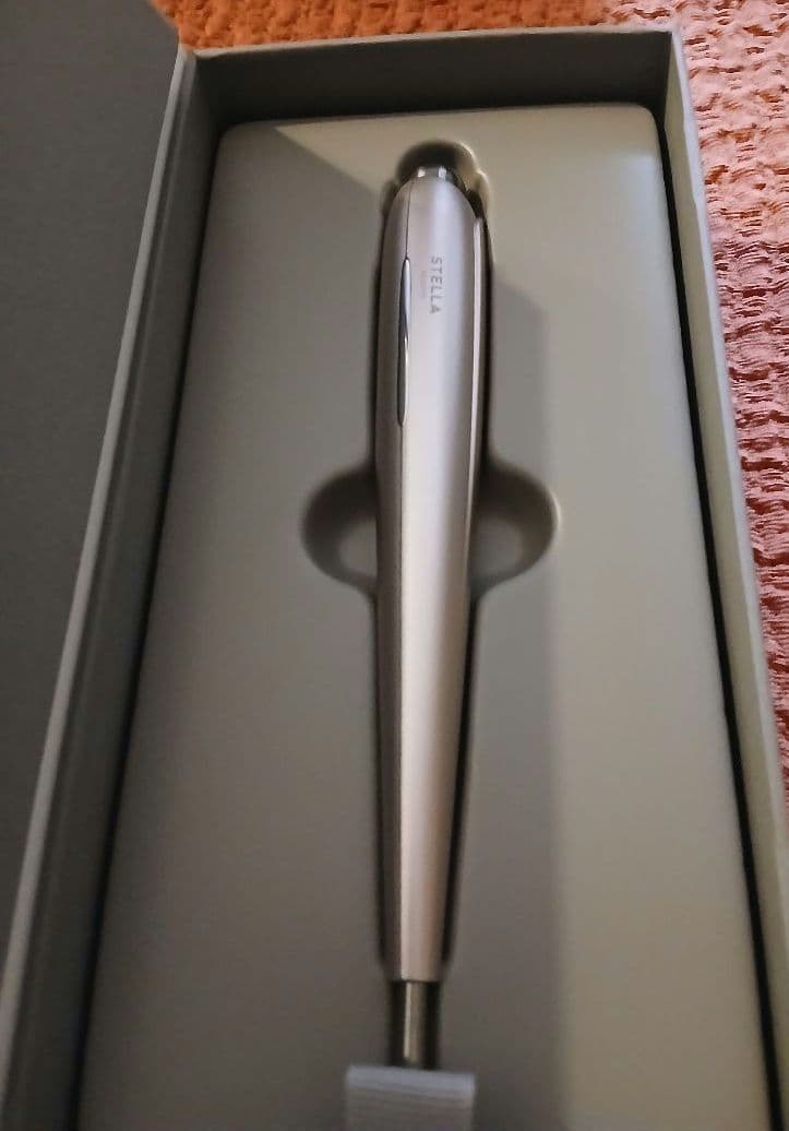 石井美保さんご愛用　Beauty Face Stick Rin+スタンド