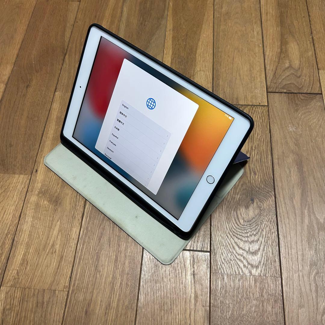 Ema13iPad第7世代generationWi-Fi 32GBカバー箱