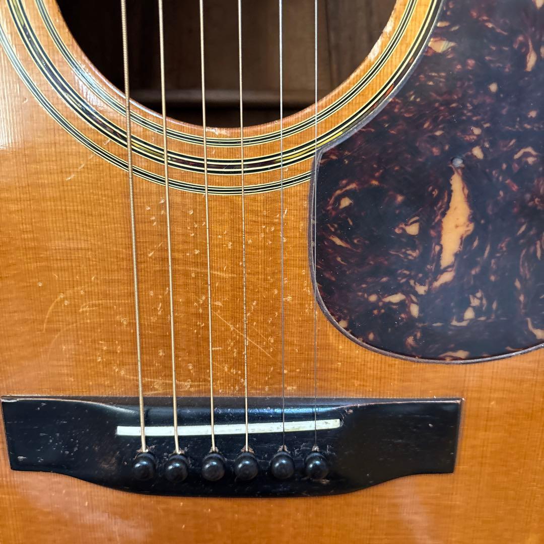 いい感じのMorris スペシャルW-50 とレア品アイバニーズPUと教則本