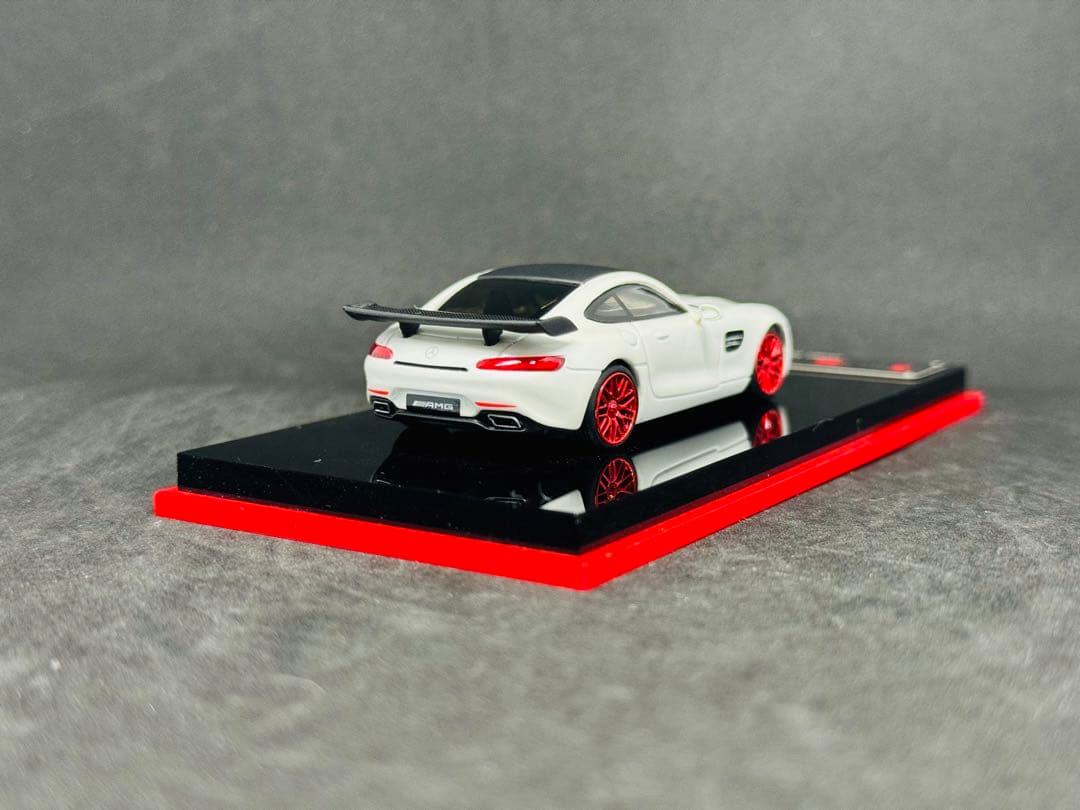 scale mini LBWK ベンツ　AMG GTS ホワイト 1/64
