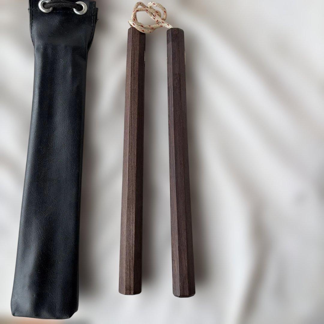 木製 武道用 ヌンチャク　 牛革専用ケース付き
