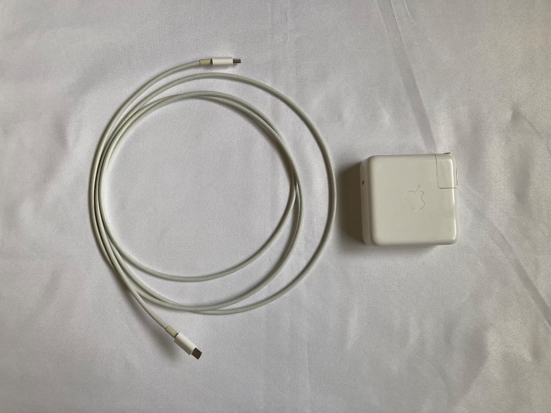 MacBookPro 13インチ 2020 Intel i5 8GB 256GB