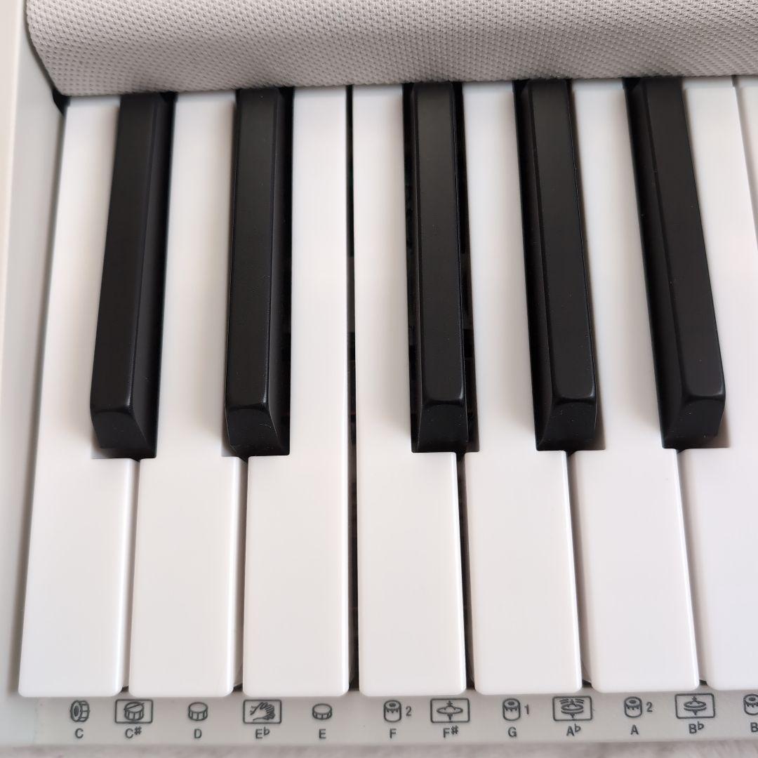 CASIO　カシオ　LK526 電子ピアノ　電子キーボード　光ナビゲーション