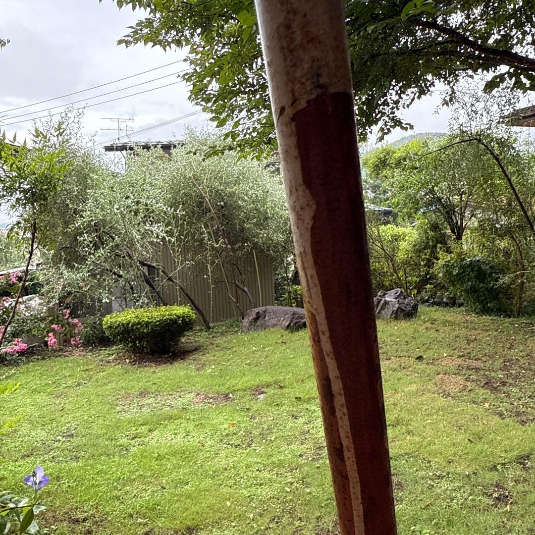 古道具　錆た古い脚立　ビンテージ　古びた鉄製　作業足場　昭和レトロ　オブジェ