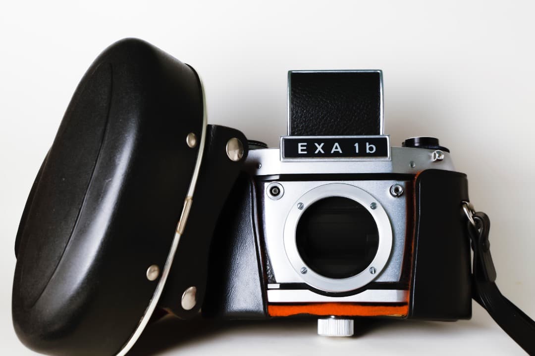 【美品】EXA 1b フィルム一眼レフカメラ ドイツ製　＃4