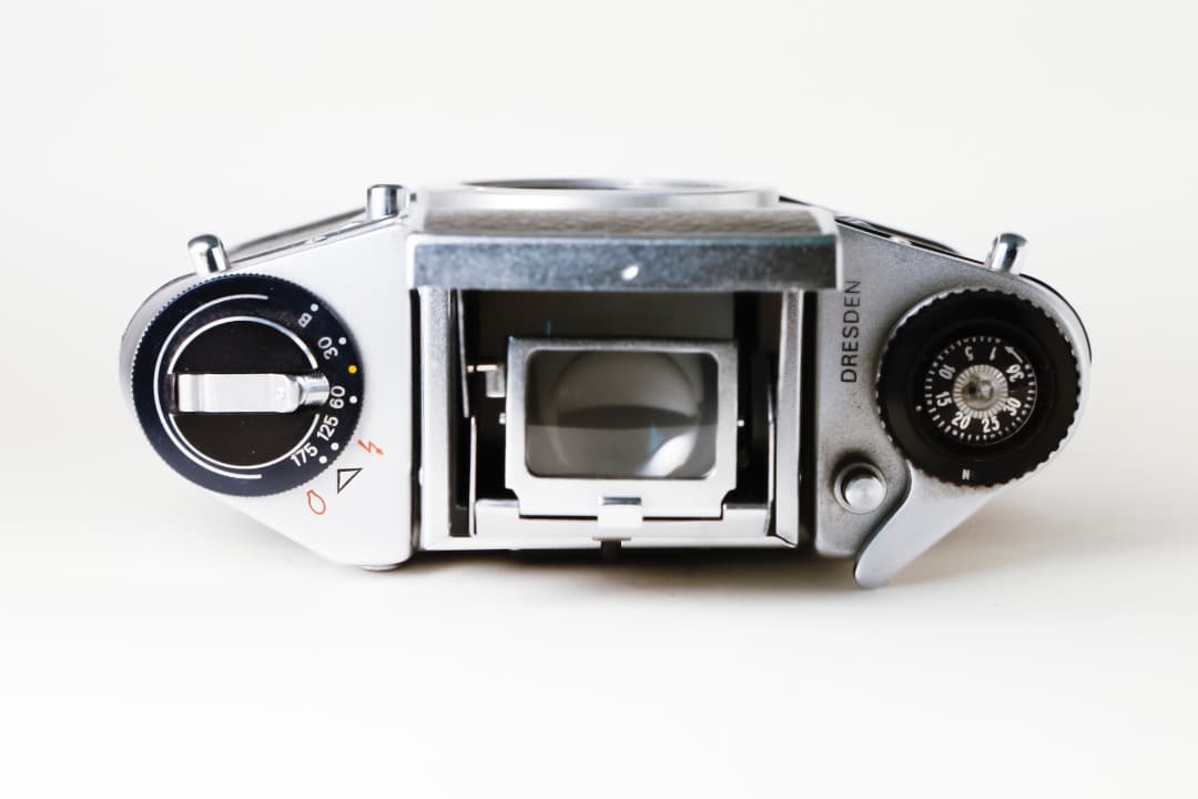 【美品】EXA 1b フィルム一眼レフカメラ ドイツ製　＃4