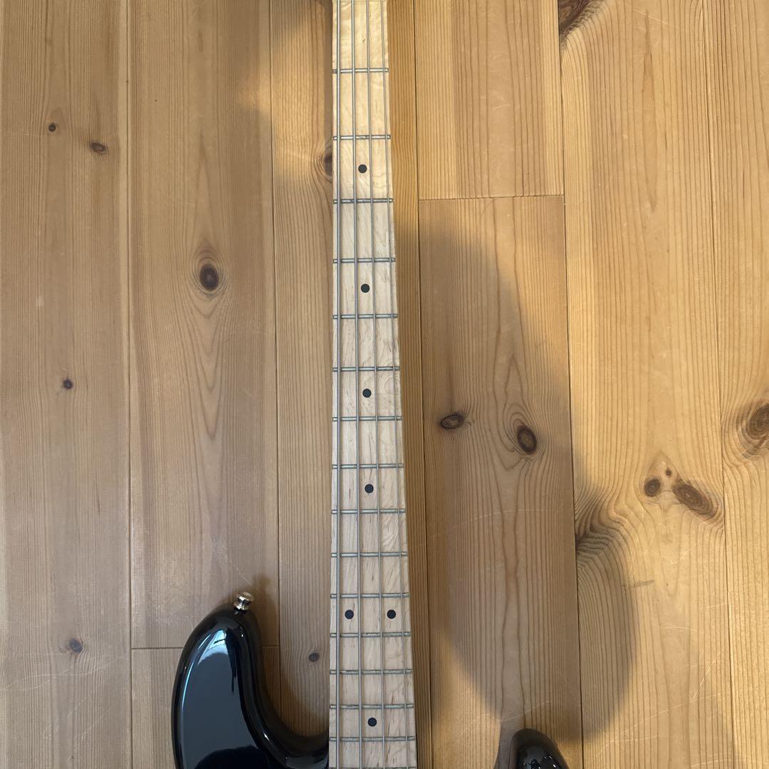 Bacchus Universe Series Jazz Bass 黒　トラ目