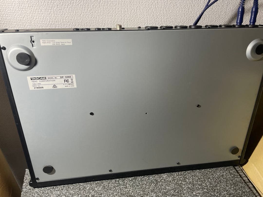 TASCAM DP-32SD マルチトラックレコーダー